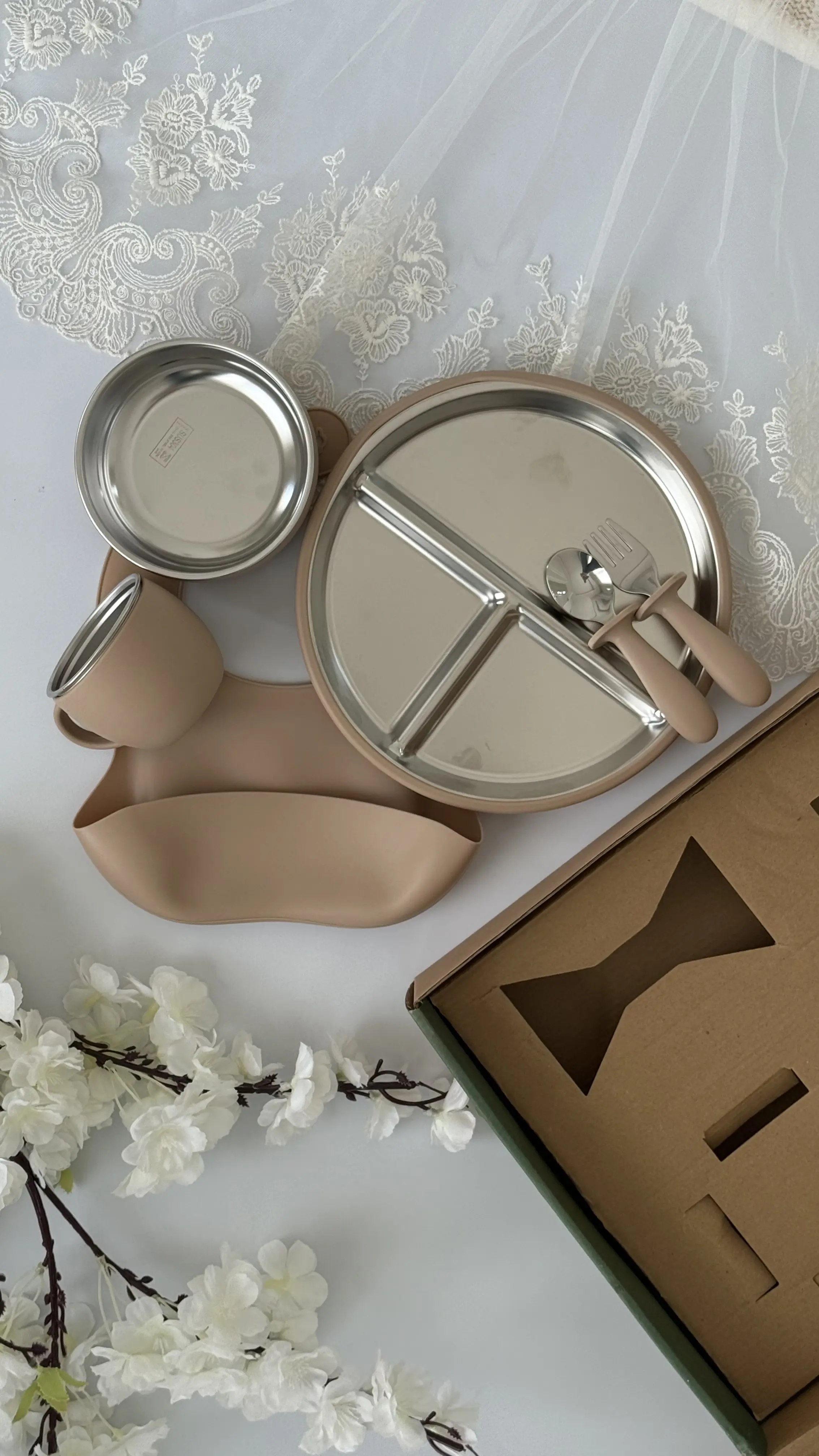 سرویس ظرف غذای سیلیکونی داخل استیل نوزاد